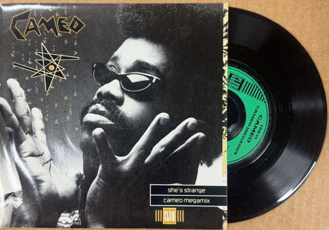 Cameo - She's Strange (Vinyl 7'')