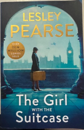 Lesley Pearse - The Girl With The Suitcase