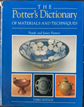 Frank & Janet Hamer - The Potter's Dictionary Of Materials & Techniques (Hardcover)