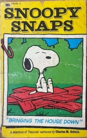 Charles M. Schultz - Snoopy Snaps : Bringing The House Down