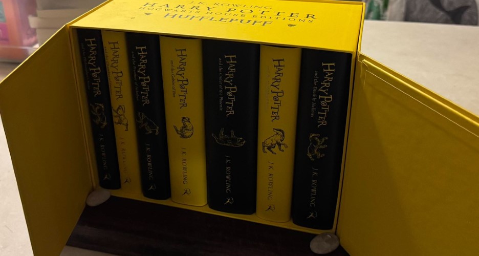 J.K Rowling - Harry Potter : 20th Anniversary Hogwarts House Edition (Box Set) (Hufflepuff) (Hardcover)