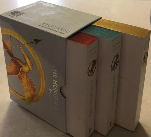 Suzanne Collins - The Hunger Games (Deluxe Box Set)