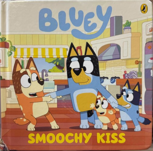 Bluey : Smoochy Kiss (Board Book) (Hardcover)
