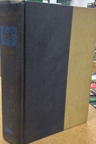 Charles Dickens - Oliver Twist (Hardcover)