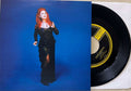 Kate Pierson - Venus / Radio In Bed (Vinyl 7'')